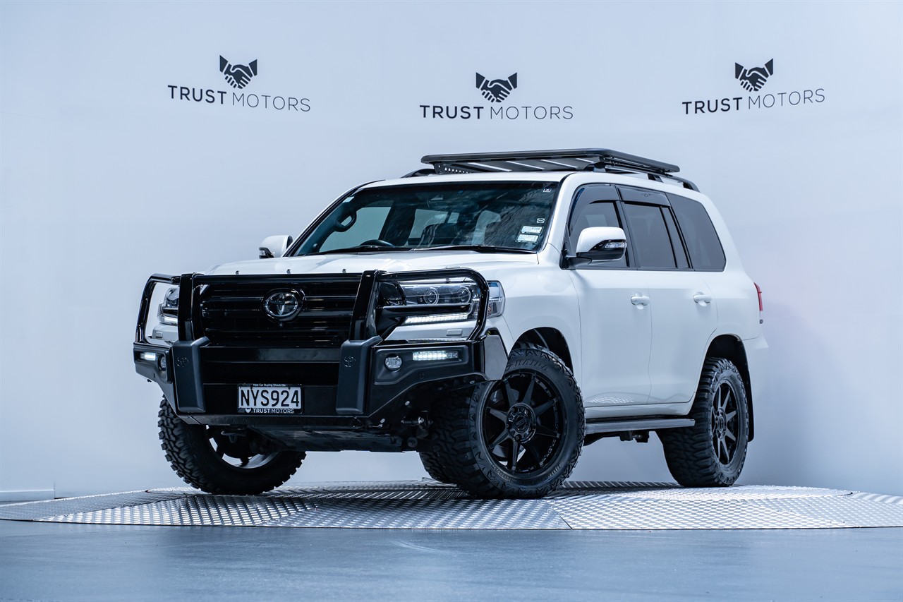 2020 Toyota Landcruiser