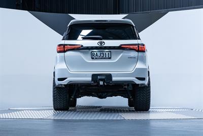 2015 Toyota Fortuner - Thumbnail