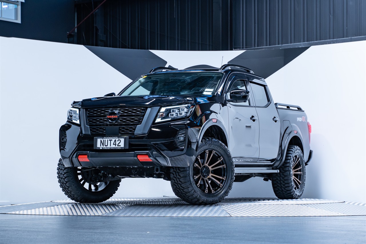 2021 Nissan Navara