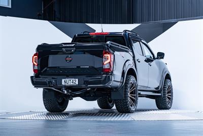 2021 Nissan Navara - Thumbnail