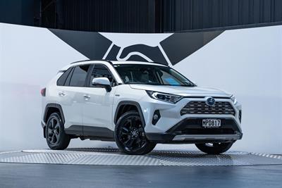 2019 Toyota Rav4 - Thumbnail