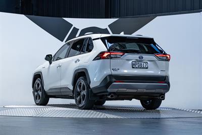 2019 Toyota Rav4 - Thumbnail