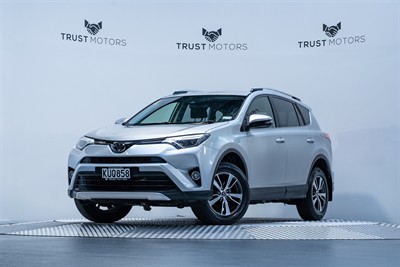 2016 Toyota Rav4 - Thumbnail