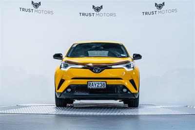 2017 Toyota C-HR - Thumbnail