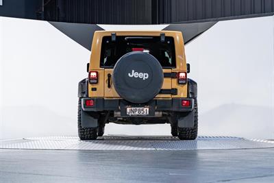 2016 Jeep Wrangler - Thumbnail