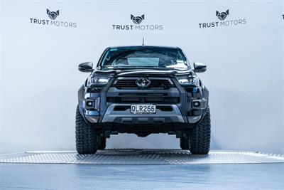 2024 Toyota Hilux - Thumbnail