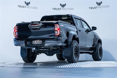 2024 Toyota Hilux - Thumbnail