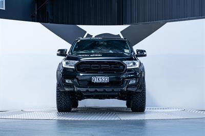 2016 Ford Everest - Thumbnail