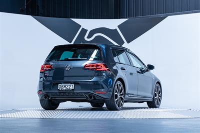 2014 Volkswagen Golf - Thumbnail