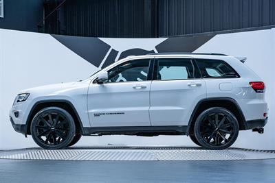 2013 Jeep Grand Cherokee - Thumbnail