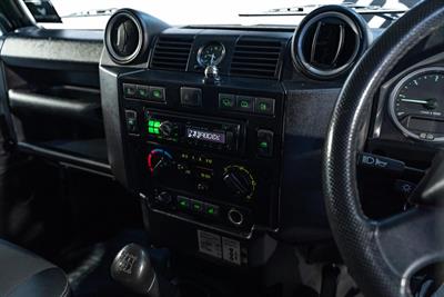 2015 Land Rover Defender - Thumbnail