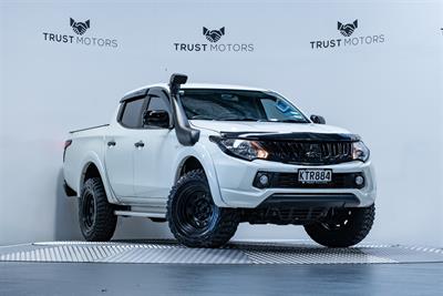 2017 Mitsubishi Triton - Thumbnail