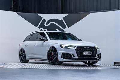 2019 Audi RS4 - Thumbnail