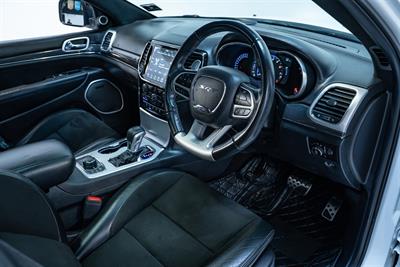 2019 Jeep Grand Cherokee - Thumbnail