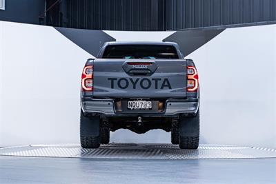 2021 Toyota Hilux - Thumbnail