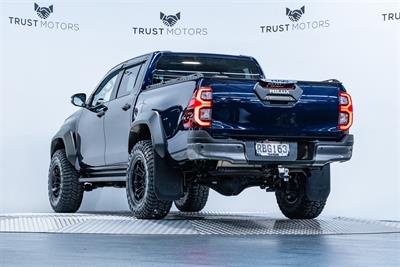 2024 Toyota Hilux - Thumbnail