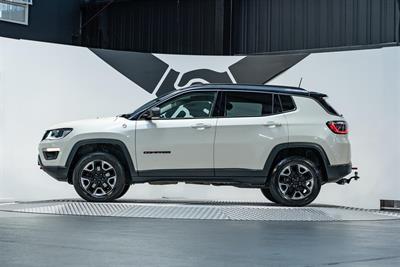 2020 Jeep Compass - Thumbnail