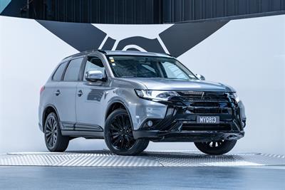 2020 Mitsubishi Outlander - Thumbnail