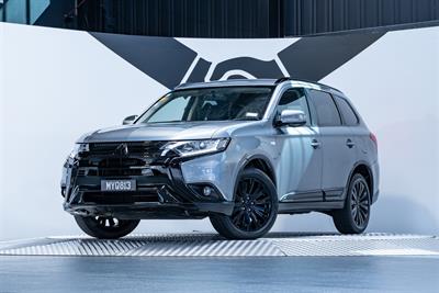 2020 Mitsubishi Outlander - Thumbnail