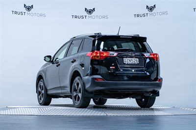 2015 Toyota Rav4 - Thumbnail