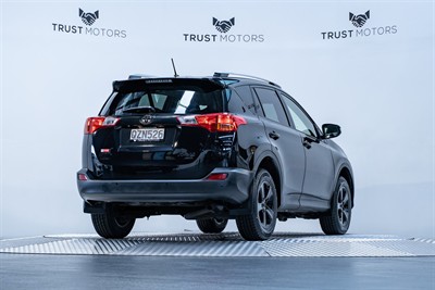 2015 Toyota Rav4 - Thumbnail