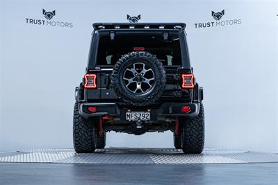 2019 Jeep Wrangler - Thumbnail