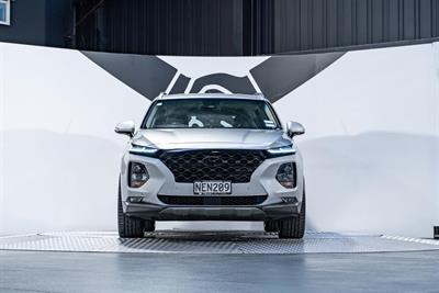 2020 Hyundai Santa Fe - Thumbnail