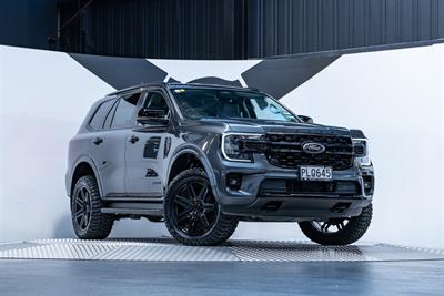 2022 Ford Everest - Thumbnail