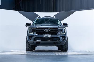 2022 Ford Everest - Thumbnail