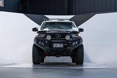 2023 Toyota Hilux - Thumbnail