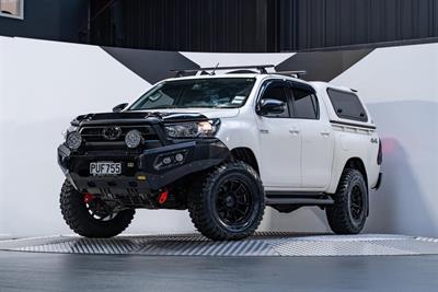 2023 Toyota Hilux - Thumbnail