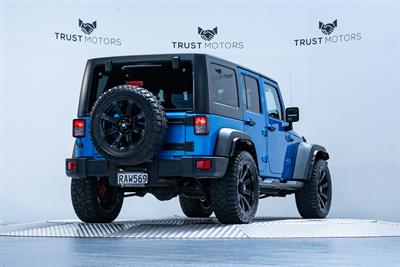 2016 Jeep Wrangler - Thumbnail