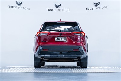 2019 Toyota Rav4 - Thumbnail