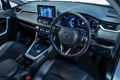 2020 Toyota Rav4 - Thumbnail