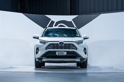 2020 Toyota Rav4 - Thumbnail