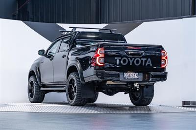 2022 Toyota Hilux - Thumbnail