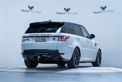 2018 Land Rover Range Rover Sport - Thumbnail