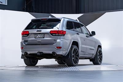 2019 Jeep Grand Cherokee - Thumbnail