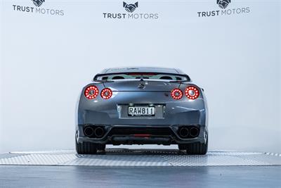 2012 Nissan GTR - Thumbnail