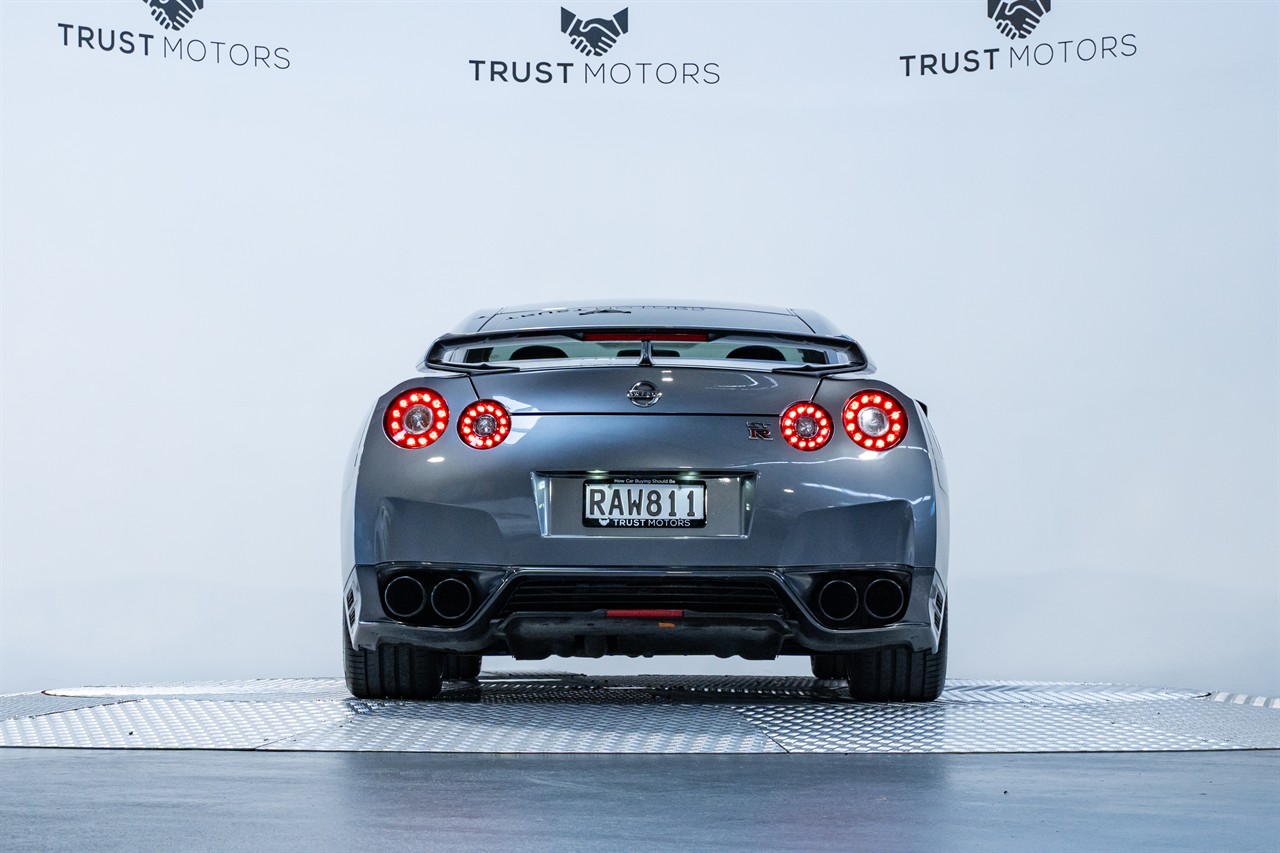 2012 Nissan GTR