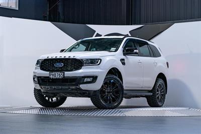 2022 Ford Everest - Thumbnail