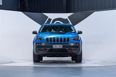 2018 Jeep Cherokee - Thumbnail