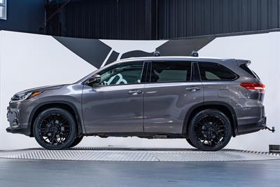 2018 Toyota Highlander - Thumbnail