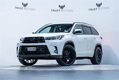 2017 Toyota Highlander - Thumbnail