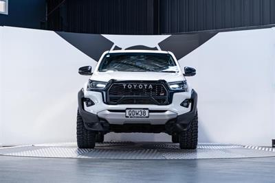 2023 Toyota Hilux - Thumbnail