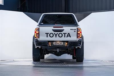 2023 Toyota Hilux - Thumbnail