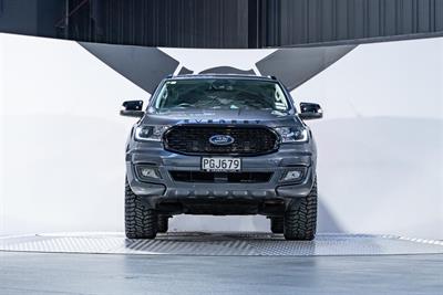 2022 Ford Everest - Thumbnail