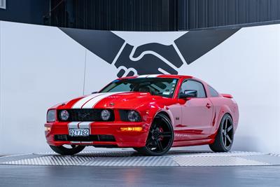 2006 Ford Mustang - Thumbnail