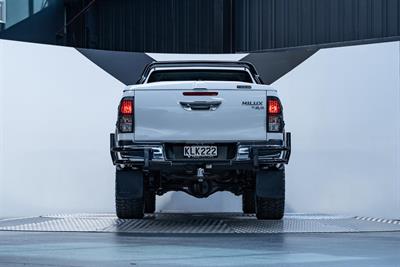 2017 Toyota Hilux - Thumbnail