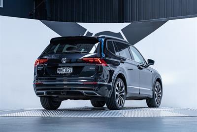 2019 Volkswagen Tiguan - Thumbnail